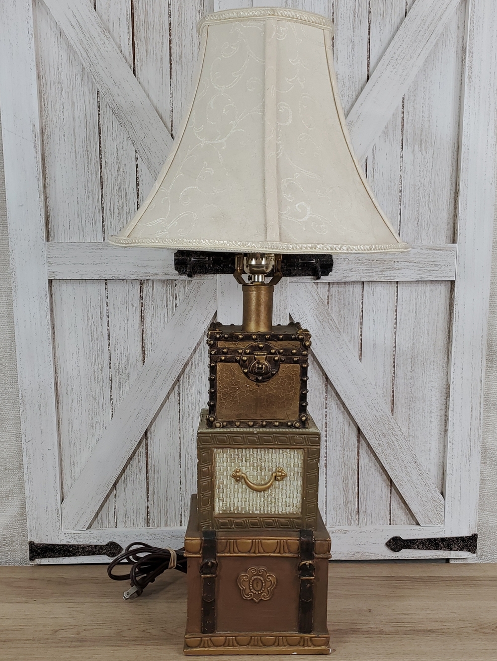 Stacked Decorative Trunks Lamp